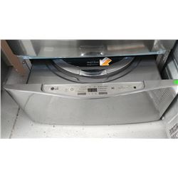 LG PEDESTAL WASHER