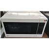 Image 1 : LG 1.5 CU. WHITE MICROWAVE - 7 DAY WARRANTY