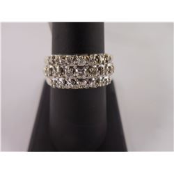 sz7.25 - 14kt Gold Ring with 21 Small Diamonds -- Appraisal Included
