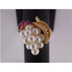 Sz: 6 - 14KT Gold Ring with Pearls and Rubies