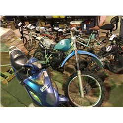 BLUE GAS POWERED DIRT BIKE - NO REGISTRATION NO KEYS