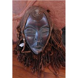 Dan Mask w/Raffia Coiffure
