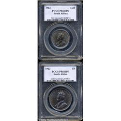 A pair of 1923 bronze proofs as follows:
