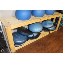 EXERCISE BALLS AND CORE BALANCE HALVES WITH