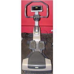 *TECHNO GYM CARDIO WAVE STEPPER