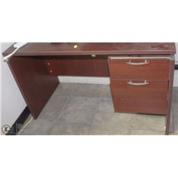 BROWN OFFICE DESK, SINGLE PEDESTAL WITH 2 DRAWERS