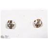 Image 1 : 14KT YELLOW GOLD WHITE SAPPHIRE STUD EARRINGS
