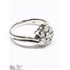 Image 2 : STERLING SILVER 7 DIAMOND FLORAL SHAPE RING