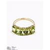 Image 2 : 10KT YELLOW GOLD 5 PERIDOT RING