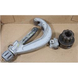 FLAT OF 2 RIDGID PIPE THREADERS.