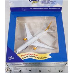 DIE CAST 1:400 BOEING 767-300 CONDOR.