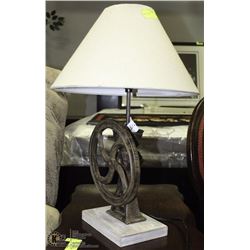 DESIGNER TABLE LAMP
