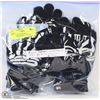 Image 1 : 6 PACK OF YOUTH/ADULT HALLOWEEN SAFETY GLOVES
