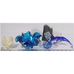 BLOWN GLASS CANDY DISH W/GLASS DOLPHIN