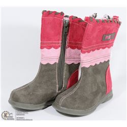 NEW MEXX GIRLS BOOTS SIZE 6