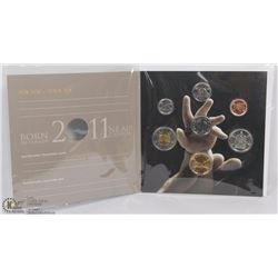 CANADA MINT 2011 BORN IN CANADA COIN SET.