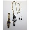 Image 1 : #7 - SUITE OF BLACK & GOLD TONE JEWELLERY
