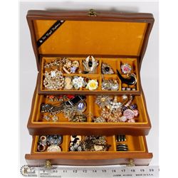 VINTAGE JEWELRY BOX WITH CONTENTS