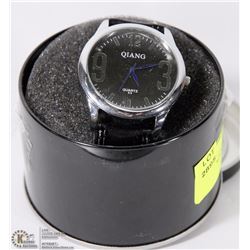 LARGE FACE MEN'S FASHION WATCH.