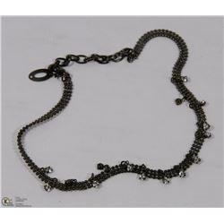 STEVE MADDEN BLACK AND CRYSTALS NECKLACE