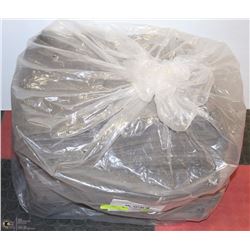 BAG OF 100 OIL SPILL PADS