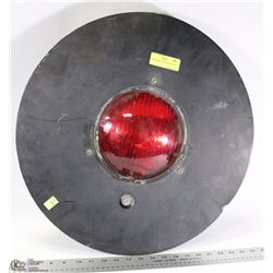 VINTAGE RAILROAD SIGNAL LIGHT