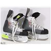 Image 1 : A PAIR OF EASTON MAGNUM BOYS HOCKEY SKATES SZ 2