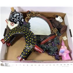 BOX OF HALLOWEEN DÉCOR