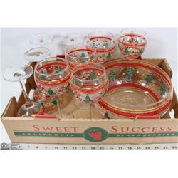 FLAT WITH CRACKLE GLASS PUNCH BOWL SET