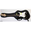 Image 1 : ELECTRIC SQUIRE GUITAR BY FENDER STRAT BLACK WITH