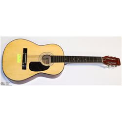 SOVERIGN  ACOUSTIC GUITAR