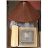 Image 1 : BOX WITH TWO LARGE LAMP SHADES, DECORATIVE ROCKS,