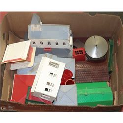 FLAT OF PLASTICVILLE 1950S-70S DIORAMA INCL TRAINS