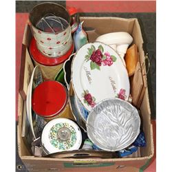 LARGE LOT OF COLLECTIBLES