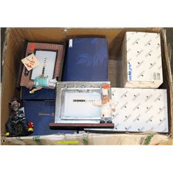 BOX OF DECORATIVE PICTURE FRAMES