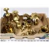 Image 1 : ESTATE FLAT OF DECORATIVE BRASS ITEMS