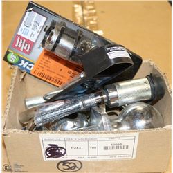 SMALL LOT OF BALL HITCHES + KEYED LOCKING SYSTEMS