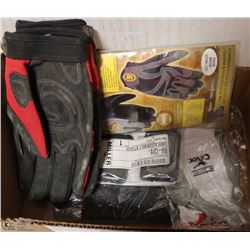 LOT WITH 2 PAIRS OF  PERFORMANCE GLOVES + MORE