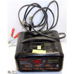 39) MOTORMASTER BATTERY CHARGER