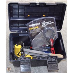 TOOLBOX WITH CONTENTS