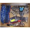 Image 1 : FLAT OF VARIOUS WRENCHES + SOCKETS + HEX KEY SET