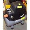 Image 1 : HDX COMPRESSOR 2 GAL OIL FREE.