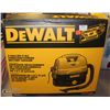 Image 1 : DEWALT 2GAL CORDLESS/CORDED WET/DRY VACUUM