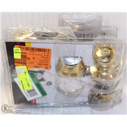 LOT OF 2 KIWIKSET LOCKING DOOR ASSEMBLIES