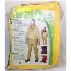 NEW SIZE: MEDIUM PUT-IT-ON 701 DELUXE STORM SUIT