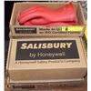 Image 1 : LOT OF 5 PAIRS SALISBURY LINEMAN GLOVES CLASS 0