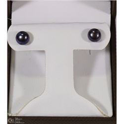 PAIR OF GENUINE PEARL EARINGS ON 10 KT