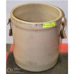 MEDALTA CROCK WITH WITH VINTAGE KODAK CAMERA, PIN