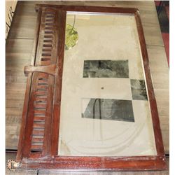 SOLID WOOD DRESSER MIRROR-HAS CRACK