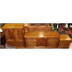SOLID WOOD 3 PC BEDROOM FURNITURE SET WITH CEDAR